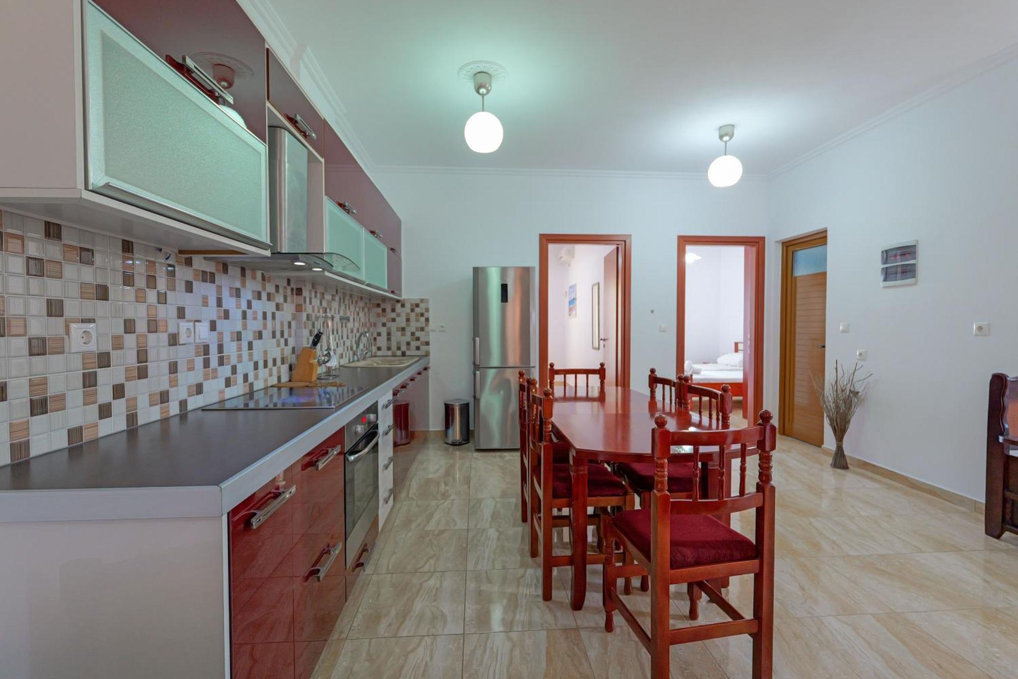 Guesthouse Moonlight Downtown Ксамил Экстерьер фото