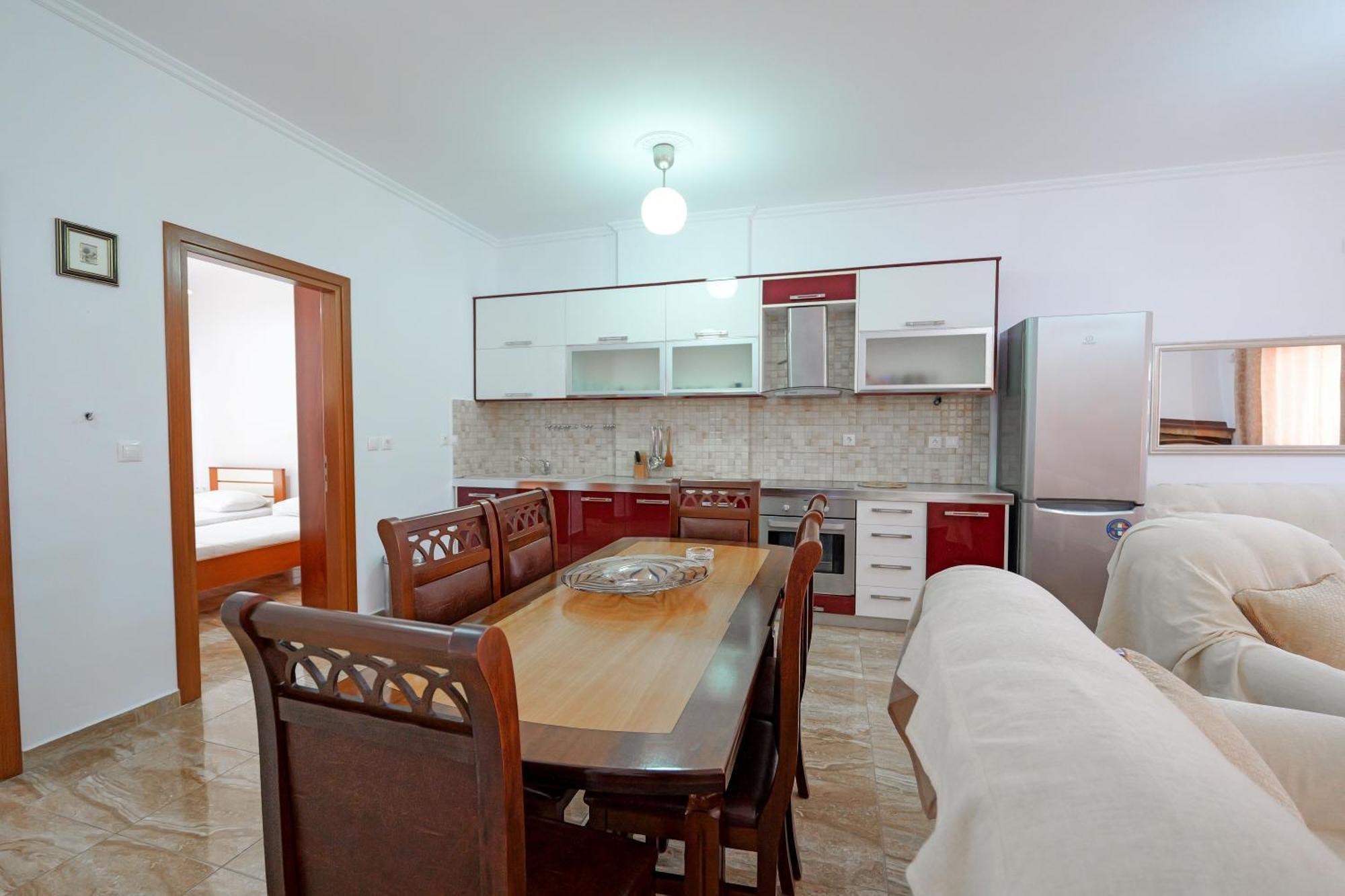 Guesthouse Moonlight Downtown Ксамил Экстерьер фото