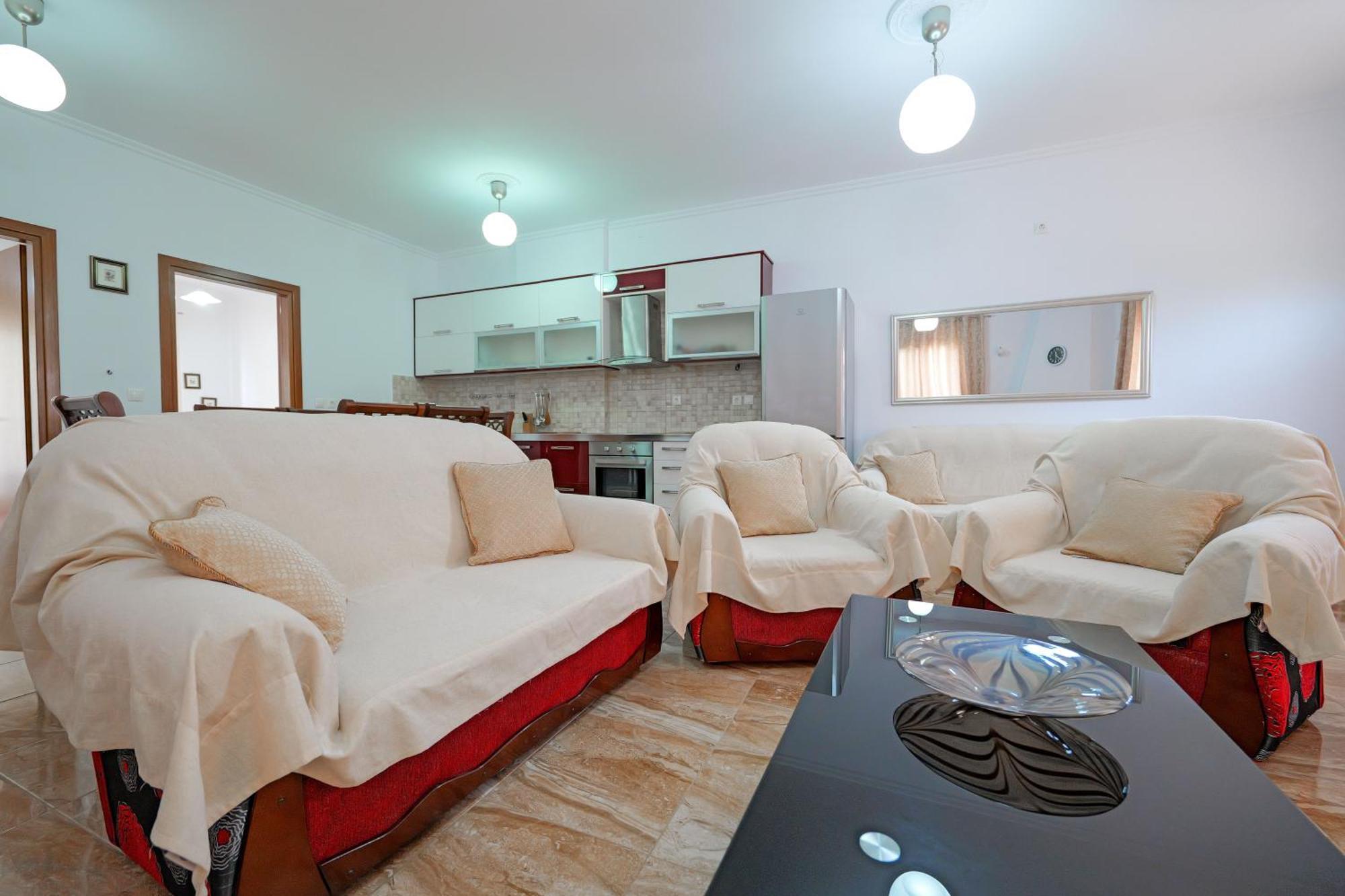 Guesthouse Moonlight Downtown Ксамил Экстерьер фото